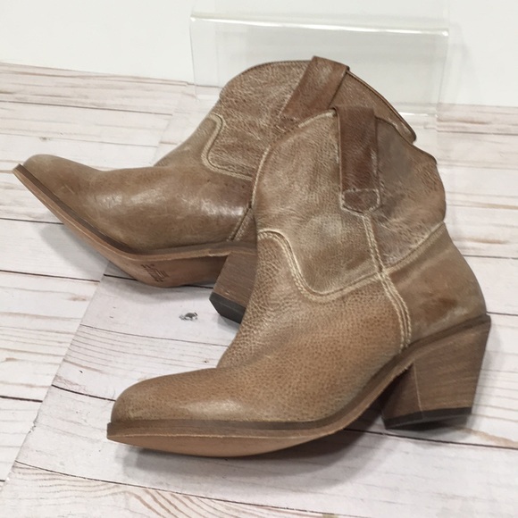 CORRAL ankle boot P5020 with out strap 2 inch heel sz 8 tan brown - Picture 4 of 10